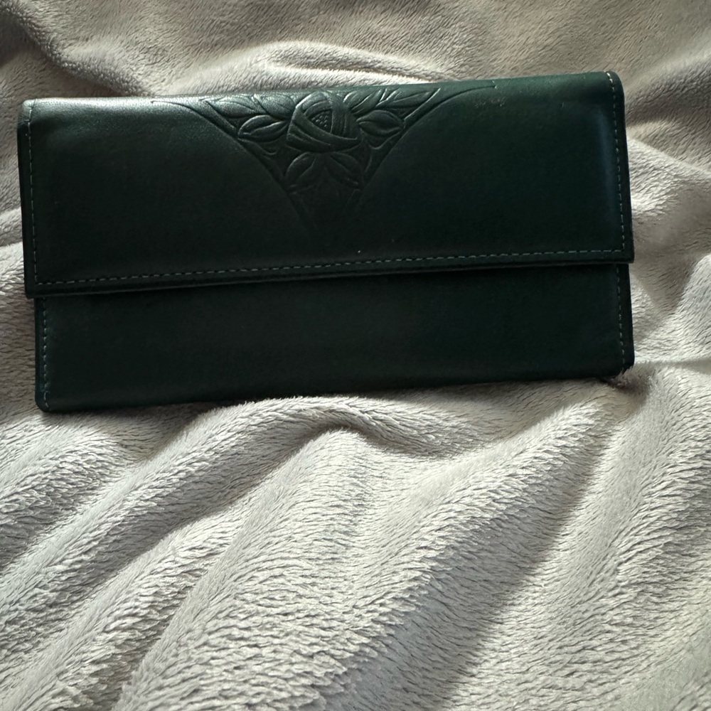 Vintage Rolfs Cowhide Wallet Dark Green Snap Close  12 Card Slots 2 bill Slots